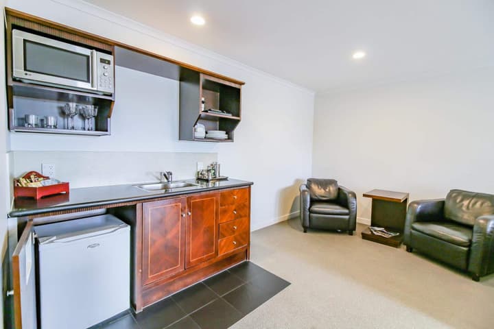 Aotea Motor Lodge