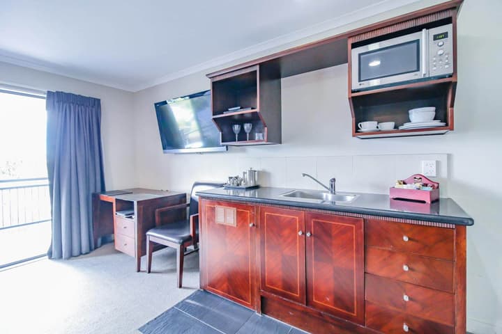 Aotea Motor Lodge