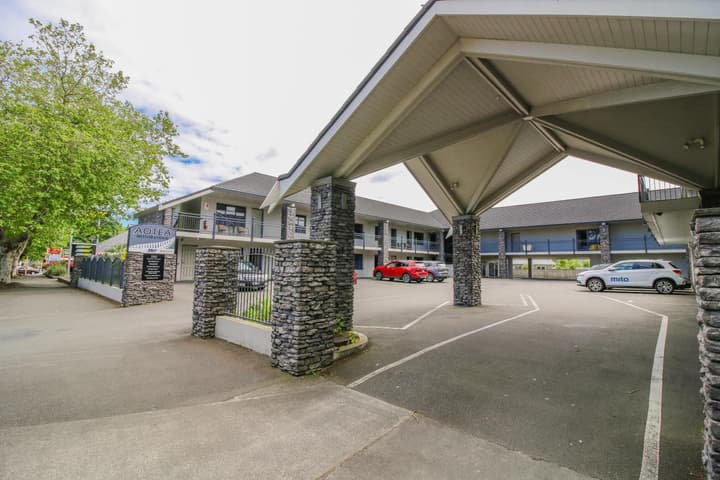 Aotea Motor Lodge