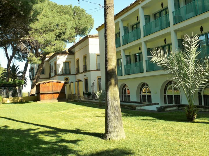Hotel Oromana