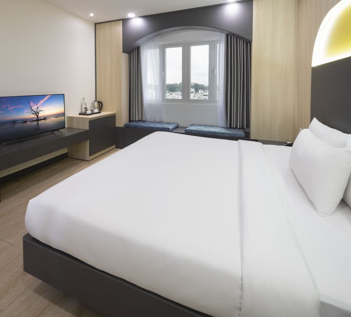 Viet Lotus Saigon Hotel