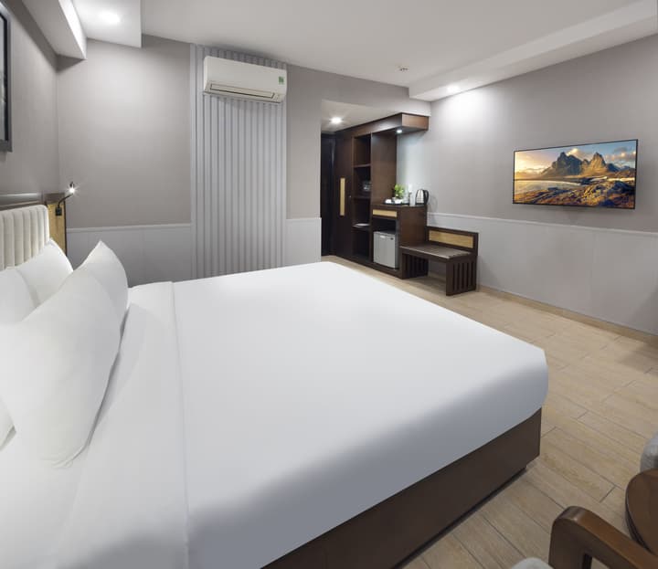 Viet Lotus Saigon Hotel