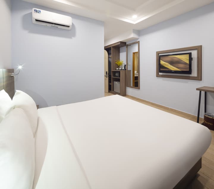Viet Lotus Saigon Hotel