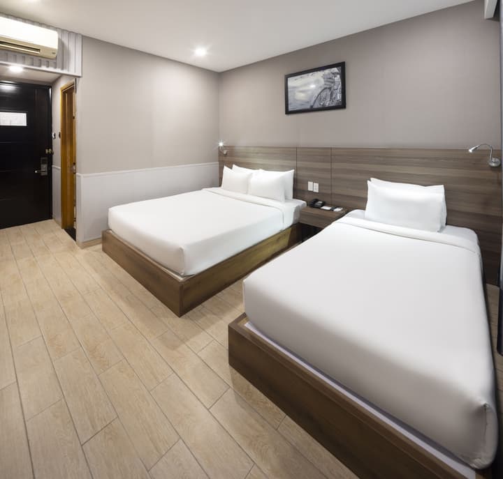 Viet Lotus Saigon Hotel