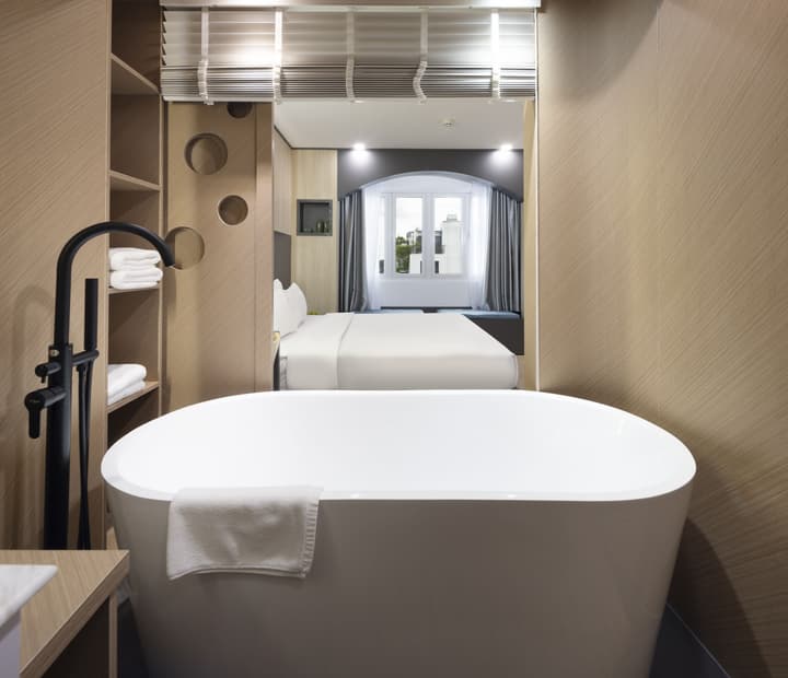 Viet Lotus Saigon Hotel