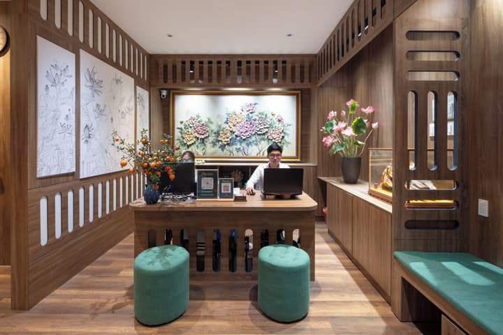 Viet Lotus Saigon Hotel