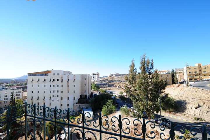 Edom Hotel