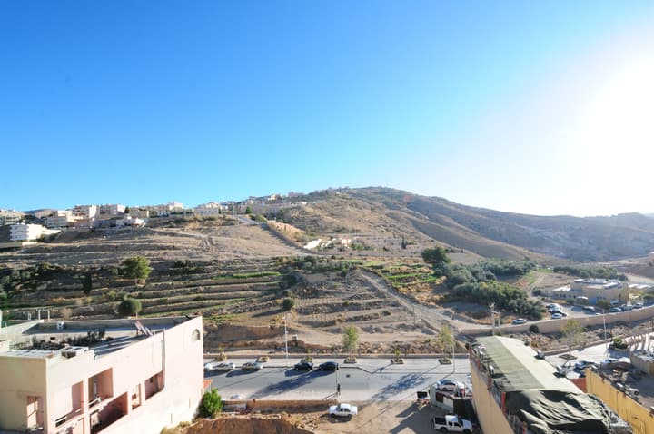 Edom Hotel