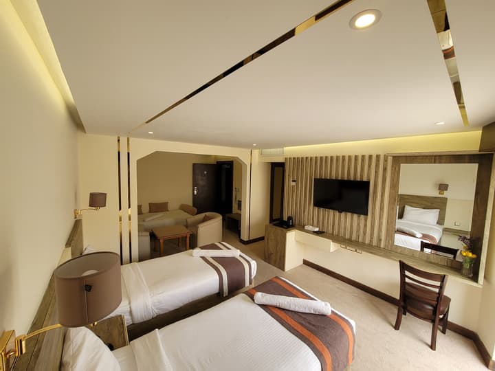 Edom Hotel