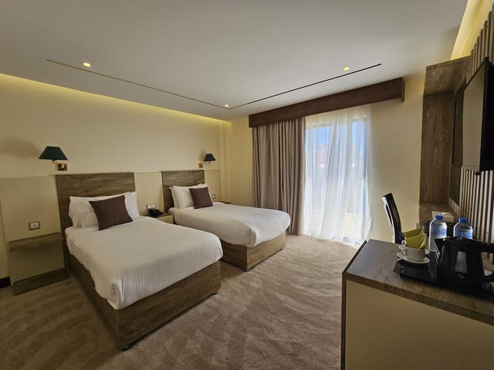 Edom Hotel