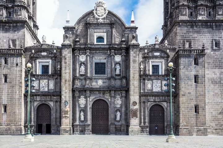 One Puebla Finsa
