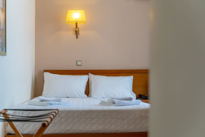 Neda Hotel