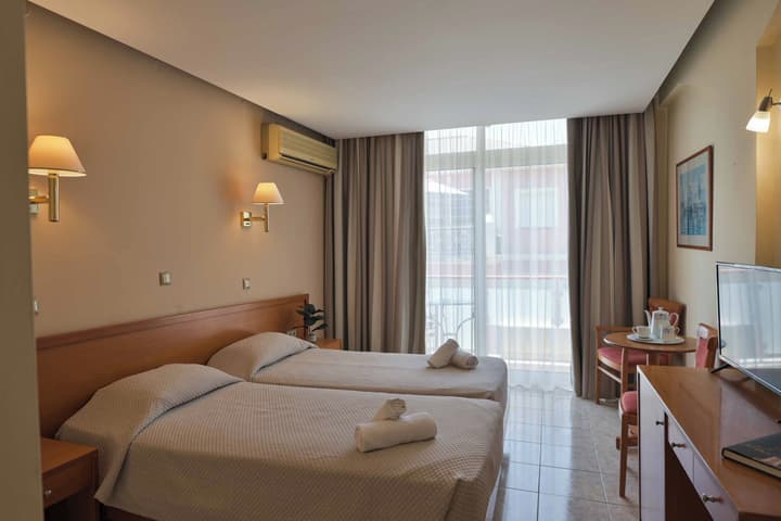 Neda Hotel