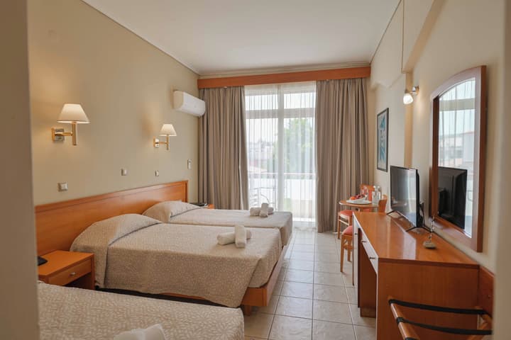 Neda Hotel