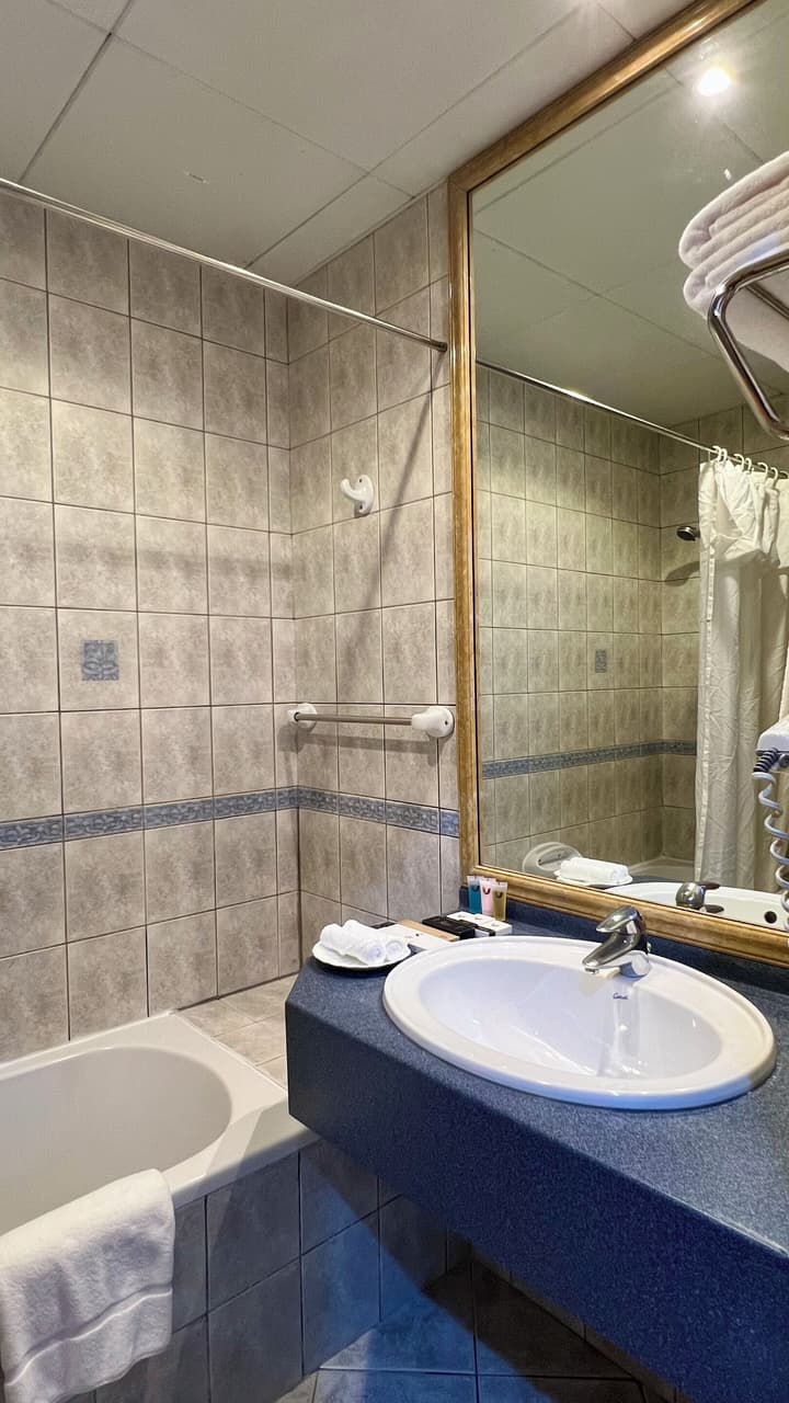 Uptown Hotel Apartments Abu Dhabi by Gewan
