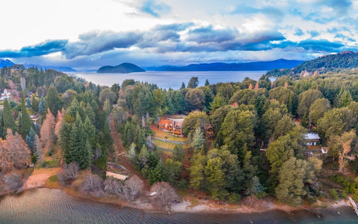 Peninsula Petit Hotel