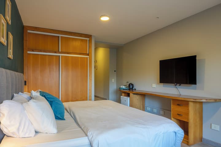 Peninsula Petit Hotel