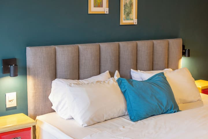 Peninsula Petit Hotel