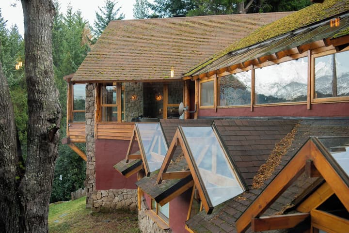 Peninsula Petit Hotel