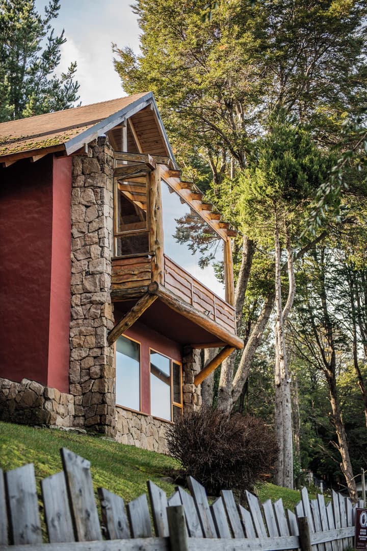 Peninsula Petit Hotel