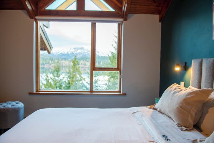 Peninsula Petit Hotel