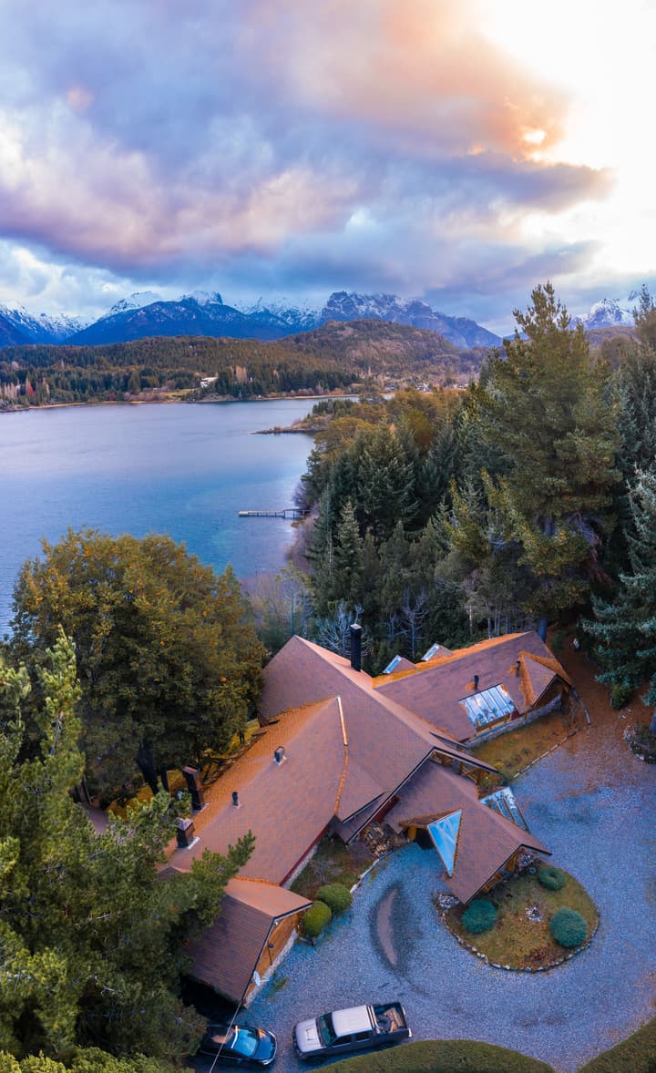 Peninsula Petit Hotel