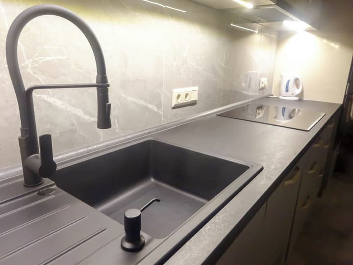 Corvin Point Rooms and Apartments