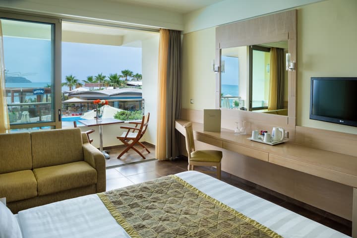 Thalassa Beach Resort - Adults Only