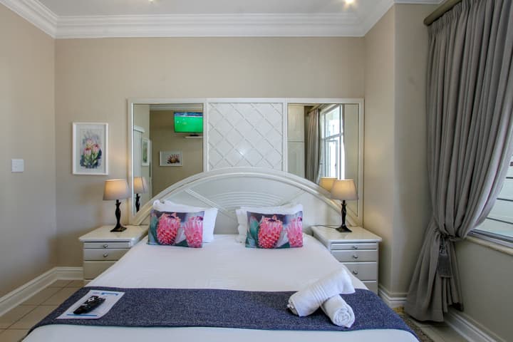 THE SANDRINGHAM B&B AND SELF-CATERING