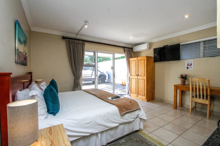 THE SANDRINGHAM B&B AND SELF-CATERING