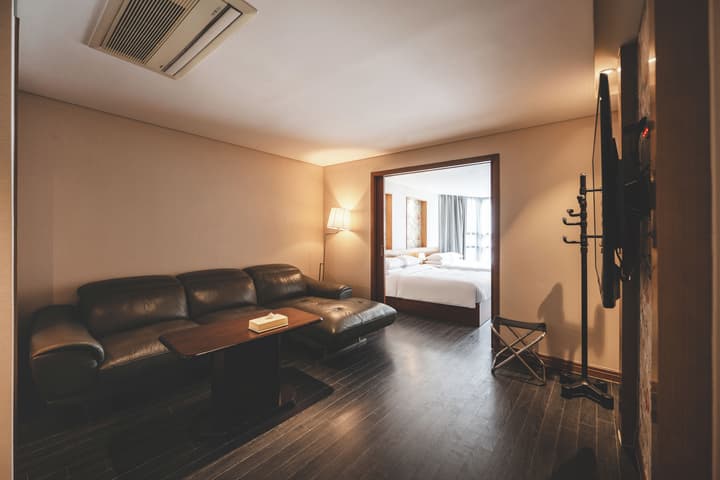 Sunset Hotel