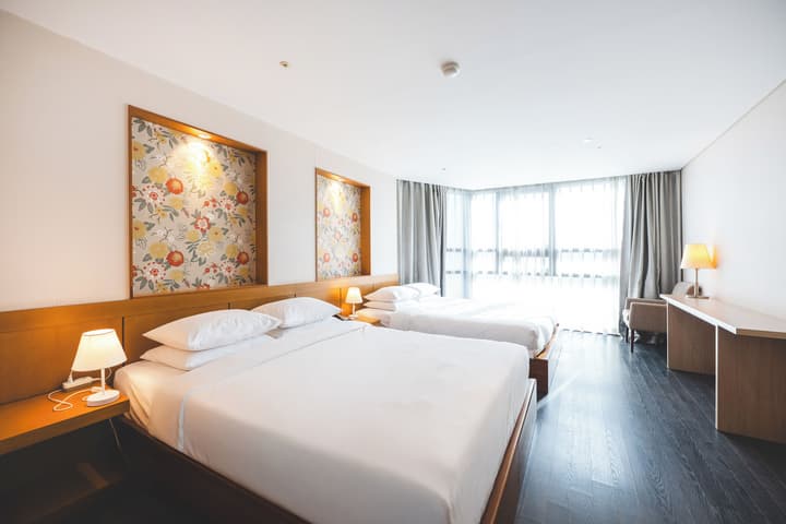Sunset Hotel