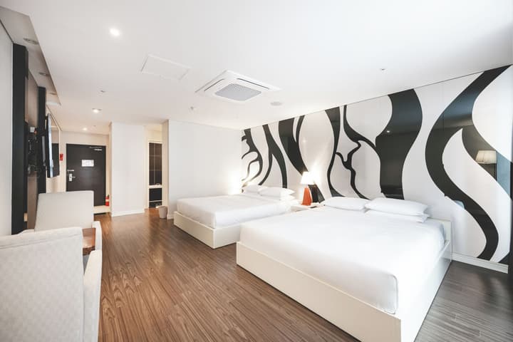Sunset Hotel