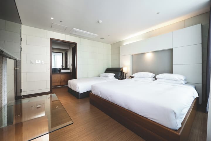 Sunset Hotel