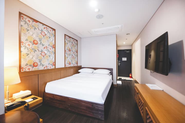 Sunset Hotel