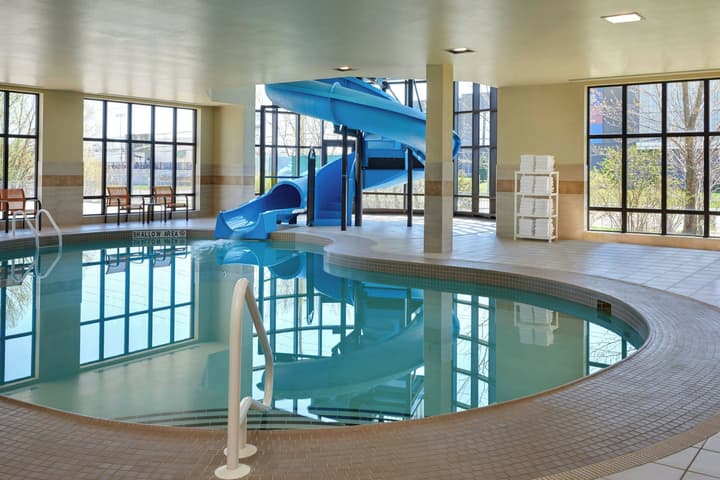 Courtyard by Marriott Kingston Highway 401/Division Street