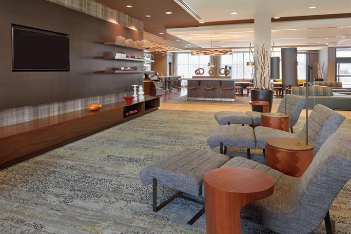 Courtyard by Marriott Kingston Highway 401/Division Street