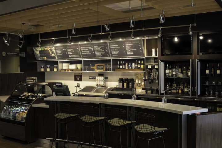 Courtyard by Marriott Kingston Highway 401/Division Street