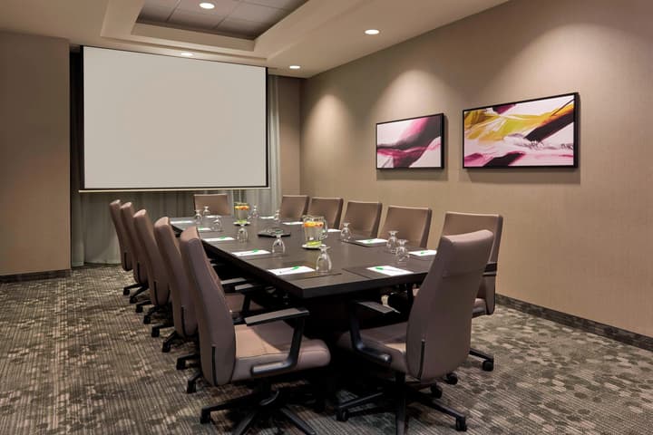Courtyard by Marriott Kingston Highway 401/Division Street