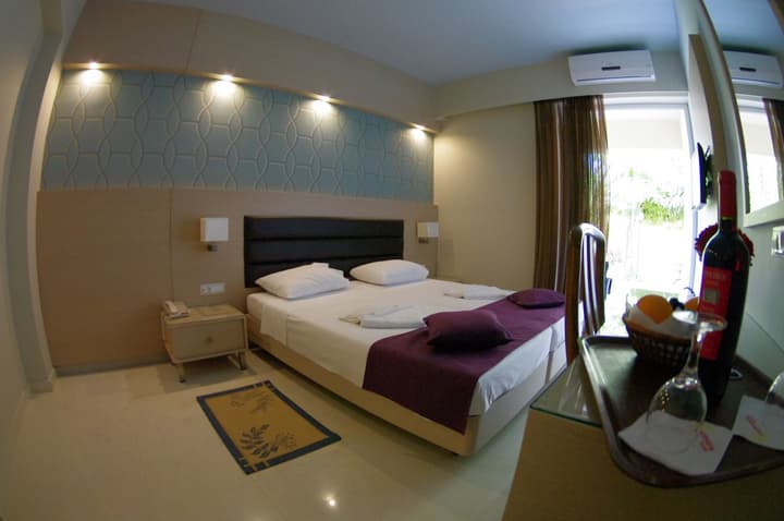 Eleftheria Hotel