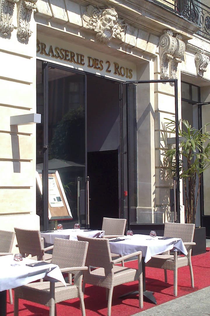 Hotel de Bourgtheroulde, Autograph Collection