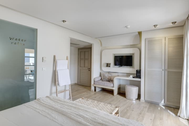 Kouros Art Hotel - Adults Only