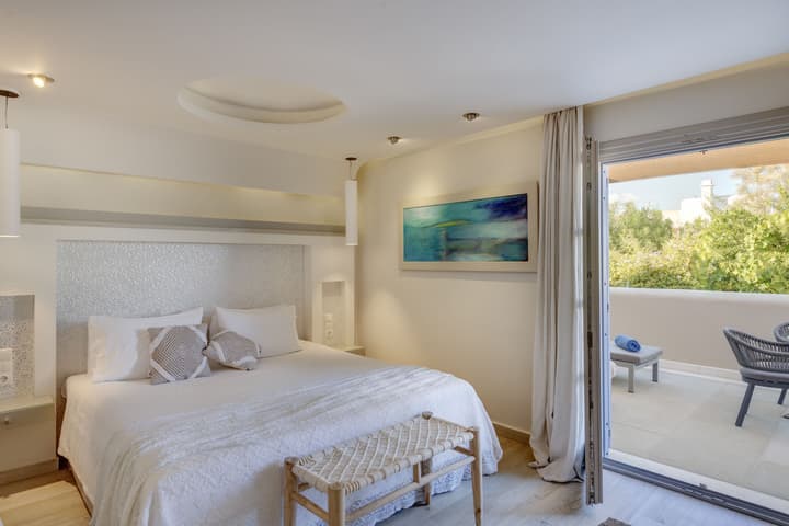 Kouros Art Hotel - Adults Only