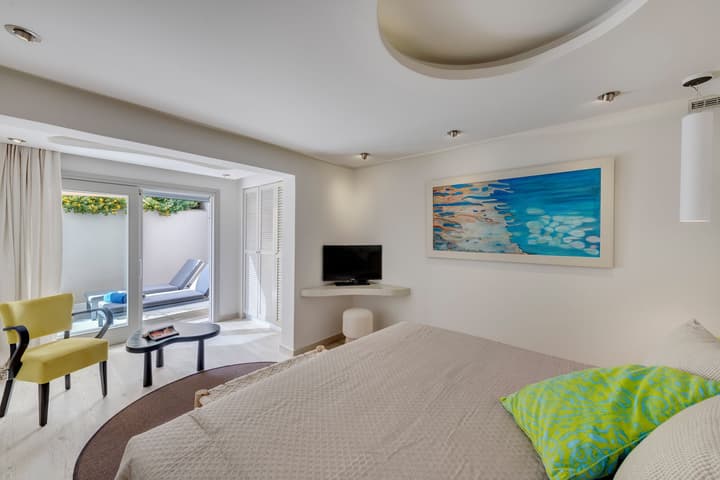 Kouros Art Hotel - Adults Only