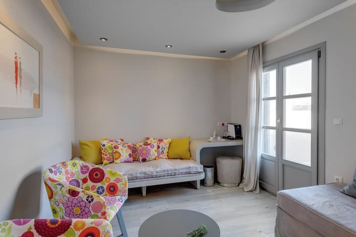 Kouros Art Hotel - Adults Only