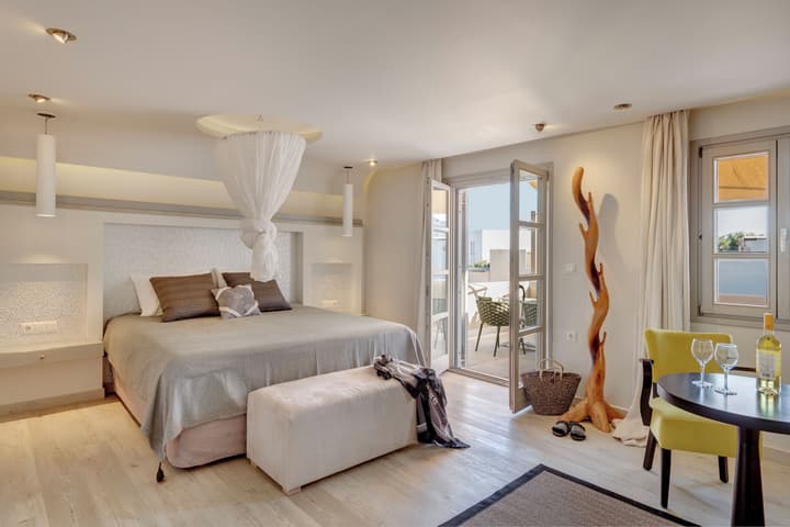Kouros Art Hotel - Adults Only