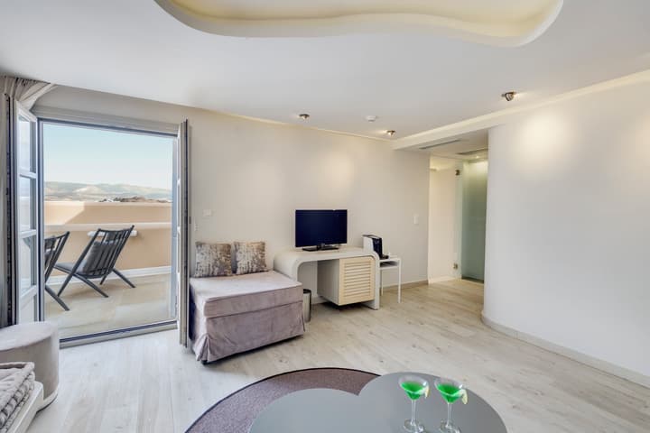 Kouros Art Hotel - Adults Only