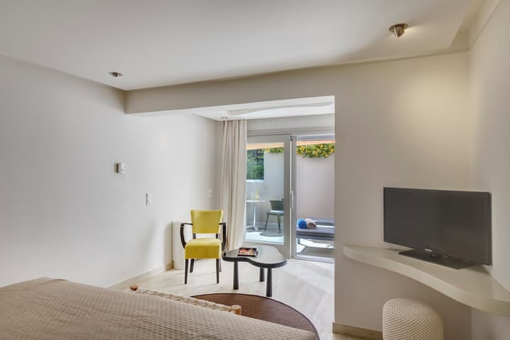 Kouros Art Hotel - Adults Only