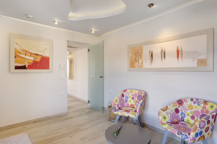Kouros Art Hotel - Adults Only