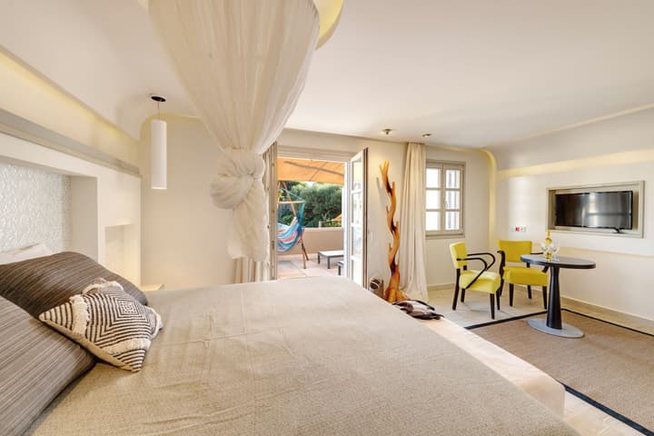 Kouros Art Hotel - Adults Only